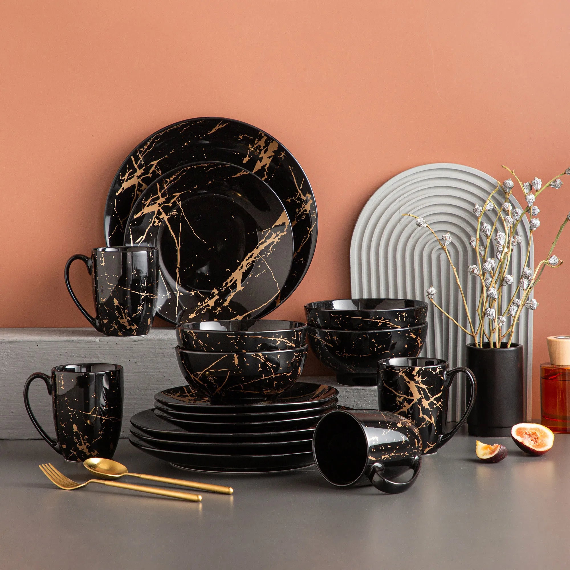 Dinnerware Set