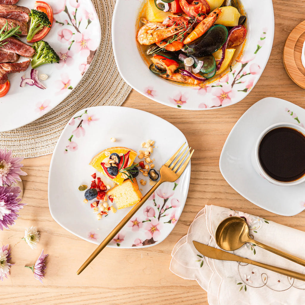 Porcelain Plate Set
