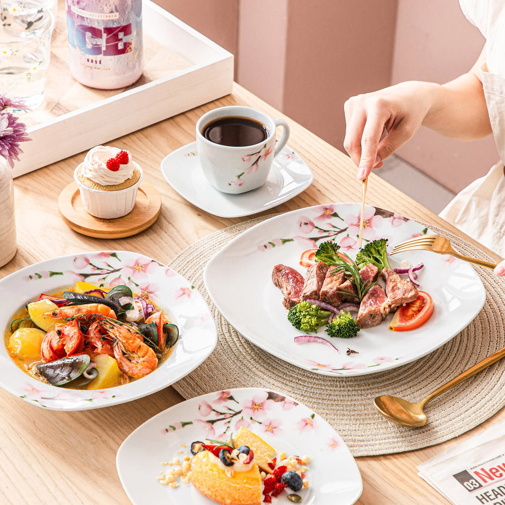 Porcelain Plate Set