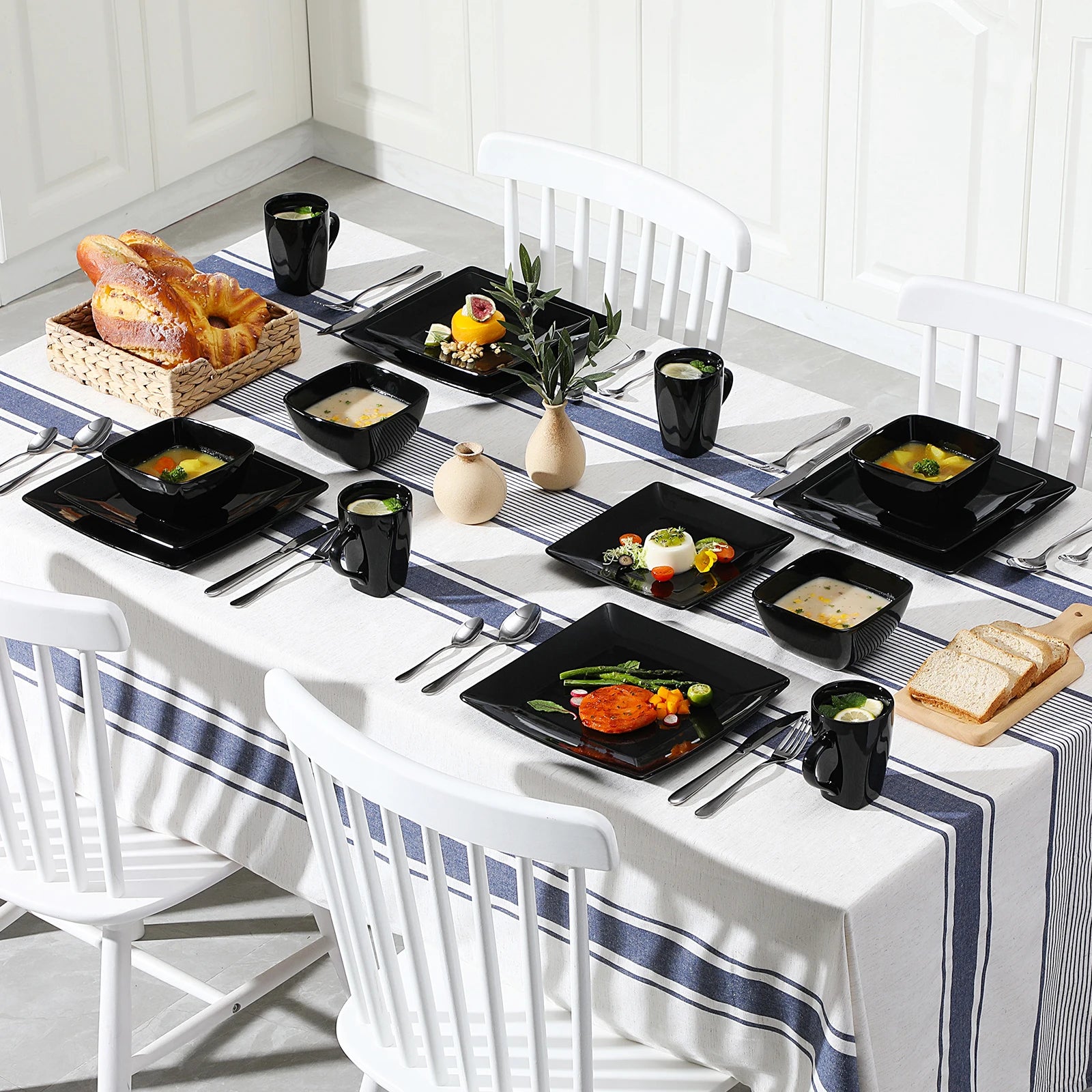 Dinnerware Set